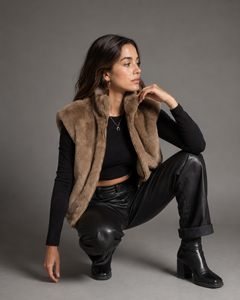 Chaqueta piel sin manga Anisa Beige