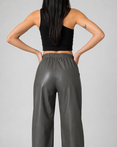 Pantalón Amaris Ecocuero Verde militar